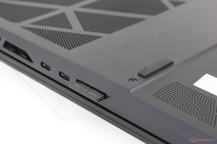 SD 读卡器不是弹簧式的