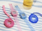 卡西欧Baby-G BGD-10KG-2JR和BGD-10KG-4JR手表（从右到左）