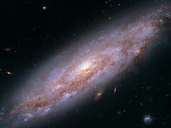 显示星系 NGC 3972 的图像。