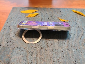 适用于 iPhone 17 的 360° Ostand 旋转保护壳