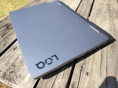 联想 LOQ 16IRH8。（图片来源：Darryl Linington - Notebookcheck）