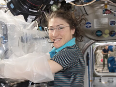 阿耳特弥斯 II 号打破人类最长太空旅行纪录