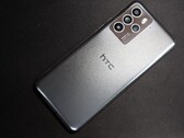 一个新的HTC智能手机？（来源：PTT.cc通过Abhishek Yadav）。