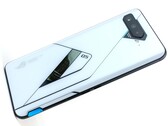 华硕ROG Phone 5 Ultimate评论--游戏智能手机中的收藏品
