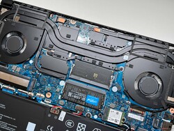 技嘉 Aero X16：散热装置