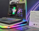 微星在 2026 年 CES 上展示的 Raider A16 HX B9W 非 Max。(图片来源：Notebookcheck）