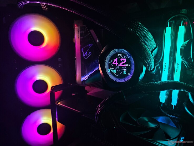 技嘉 Aorus Waterforce X II 360 AiO 散热器 技嘉 Aorus Waterforce X II 360 AiO 散热器