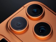 Apple iPhone 17 Pro 背面有三个 4800 万像素的 &quot;融合 &quot;摄像头。(图片来源：YouTube 上的Apple ）