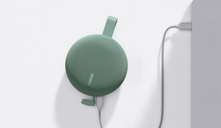 小米蓝牙扬声器 Essential 可以通过 USB Type-C 接口接收音频。