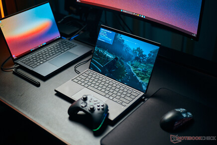 华硕 Zenbook Duo UX8407