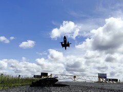 新型无人机起飞的图片(Drone Pro Hub via YouTube;截图经裁剪)