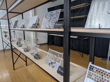 新型金属合金底框和外盖的制造工艺均以 6063 铝合金块为起点