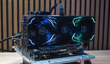 在噪声测量过程中，KFA2GeForce RTX 4080 Super SG