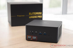 Minisforum EliteMini UM890 Pro，配备 AMD Ryzen 9 8945HS。(图片来源：Notebookcheck）