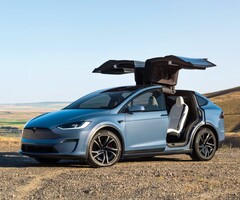 电动特斯拉 Model X SUV(图片来源:特斯拉)