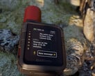 inReach Mini 3 系列单件重量不到 125 克。(图片来源:Garmin - 已编辑)