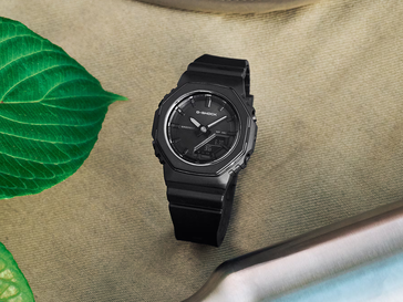 卡西欧 G-Shock GMA-P2110-1A 采用黑色表面处理