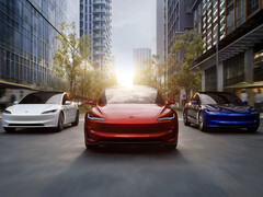 2026 款 Model 3 现在配备了前保险杠摄像头。(图片来源:特斯拉)