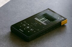 Walkman NW-ZX707是索尼最新的Walkman设备中比较昂贵的一款。(图片来源：索尼)