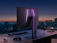 LG UltraGear OLED 32GX870A 以 UltraGear OLED 32GS95UE 为基础，提供更出色的软件支持和更多功能的端口。(图片来源：LG）