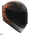 AGV K1 S《Street Fighter 6》Ken 摩托车头盔，饰有黑色、灰色和火焰图案。