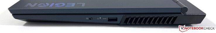 右侧。E-Shutter（网络摄像头），USB-A 3.2 Gen.1