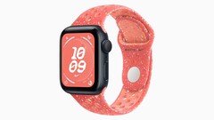 Apple Watch SE 采用铝制外壳。(图片来源：Apple)