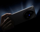 vivo X300 Ultra 的宣传图片。
