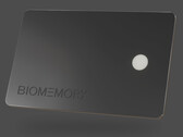 Biomemory 设计的 DNA 卡可以使用到近 2200 年。(图片来源：Biomemory）