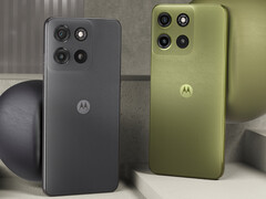 摩托罗拉推出了重力灰和鬣蜥绿两种配色的 Moto G15。(图片来源:摩托罗拉)