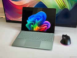 88.4% 评测评分:Microsoft Surface Laptop 8 13.8