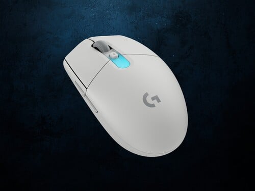 图中所示为白色款罗技 G305 X Superlight 游戏鼠标