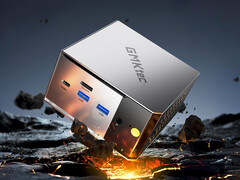 GMKtec M8 体积相对较小，为 111 x 107 x 63 毫米，重 490 克（图片来源：GMKtec）