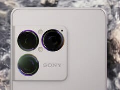 索尼下一款 Xperia 1 智能手机的四种胭脂红首发色之一