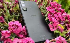 索尼最新的 Xperia 1 V 更新为其唯一的 2023 旗舰机带来了一些重要功能。(图片来源：Notebookcheck）