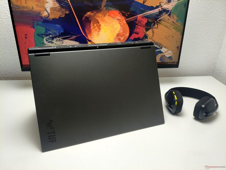 华硕 TUF Gaming A18