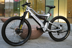 Nireeka Revenant电动自行车可以安装1,000瓦的电机，提供高达85牛米的扭矩。(图片来源：Nireeka)