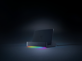 Razer Handheld Dock Chroma 现已接受预订（图片来源：Razer）