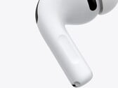 据称，下一代 AirPods Pro 耳机将在摄像头方面较图中所示的 AirPods Pro 3 有所升级。 