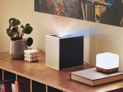 LG 的 CineBeam S 投影仪（如图）已在部分国家开始预售。(图片来源：LG）