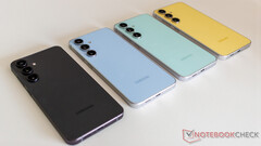 Galaxy S24 FE 基本上是 S24+ 的经济型替代品(图片来源:Notebookcheck)