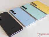 Galaxy S24 FE 基本上是 S24+ 的经济型替代品（图片来源：Notebookcheck）