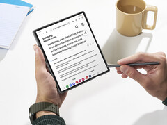 目前计划于 2025 年 4 月为更多Galaxy 手机和平板电脑推出稳定的 One UI 7（图片来源：三星）