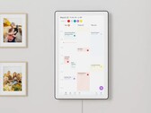 Skylight 在 27 英寸触摸屏上安装了日历应用程序。(图片：Skylight）