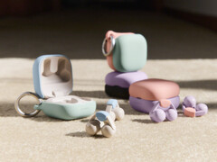 索尼的最新耳塞也集成了 10 段均衡器，但只支持 AAC 和 SBC 蓝牙编解码器。(图片来源：索尼）