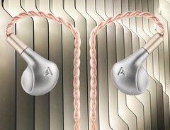 Astell & Kern 最新款 IEM 在日本手工制作（图片来源：Astell & Kern）