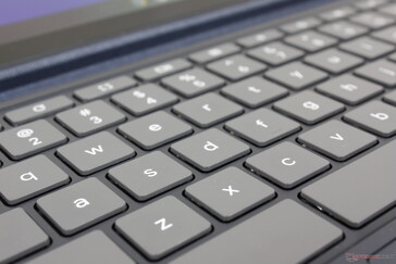平坦的键盘底座不能像Surface Pro键盘或惠普Chromebook x2 11键盘那样调整角度。