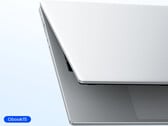 Obook 15 AI 起价为 689.99 美元。图示：一张展示该笔记本电脑外观设计的宣传图片。
