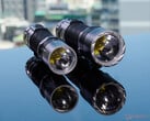 Nitecore 的 EDC33（左）和 EDC35（右）。(照片：Andreas Sebayang/Notebookcheck.com)