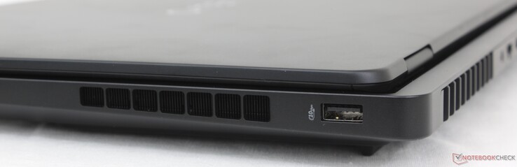 右侧USB-A（10 Gbps）